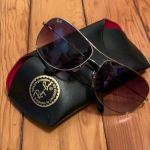 RayBan - Aviator Sunglasses + Case